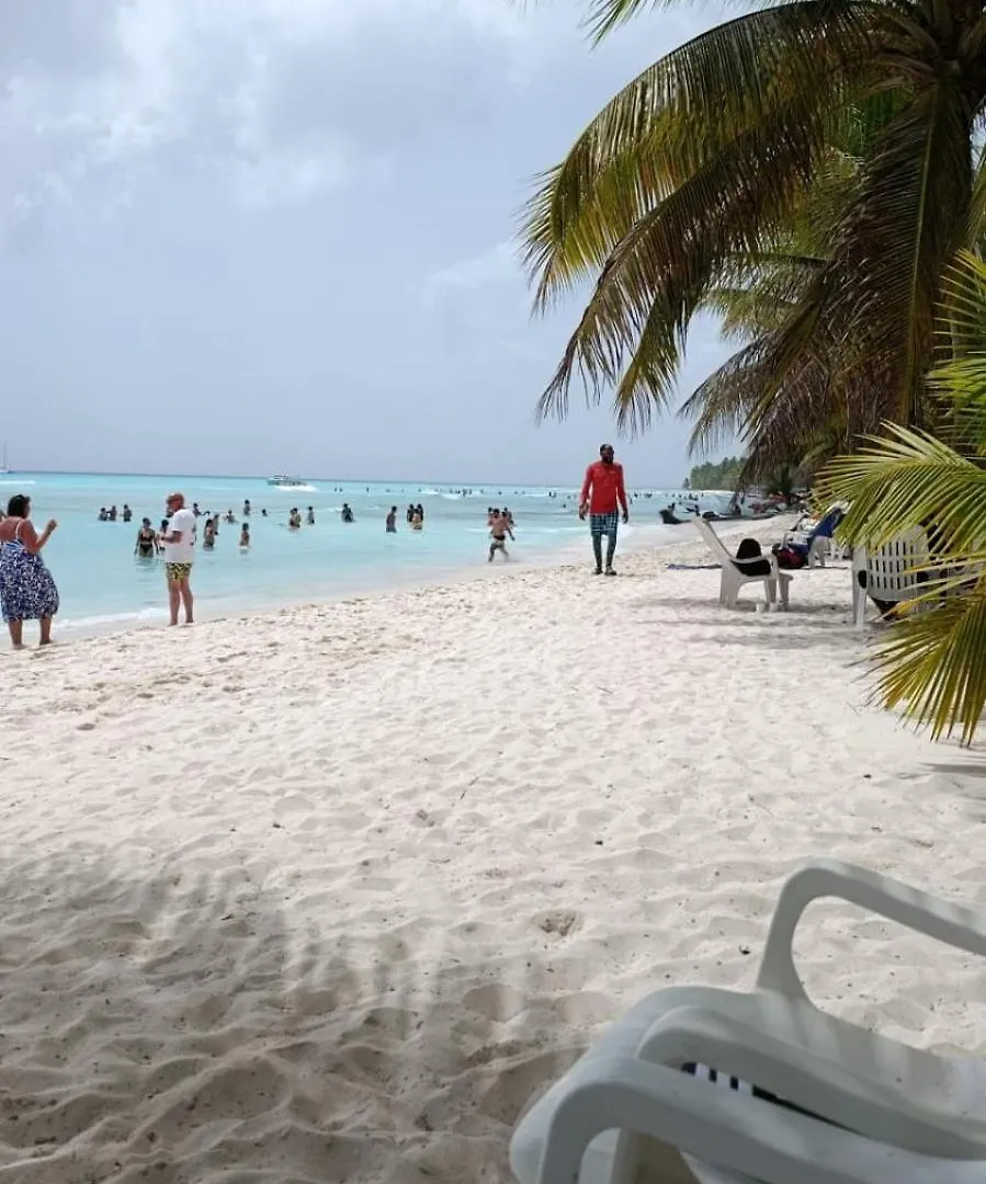 Alojamientio Y Es Curcion Todo Incluido Bayahibe Hotel na wodzie